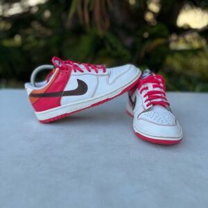 Nike Dunk Low Shoes (Boys Size: 6Y) (Womens Size: 7.5)